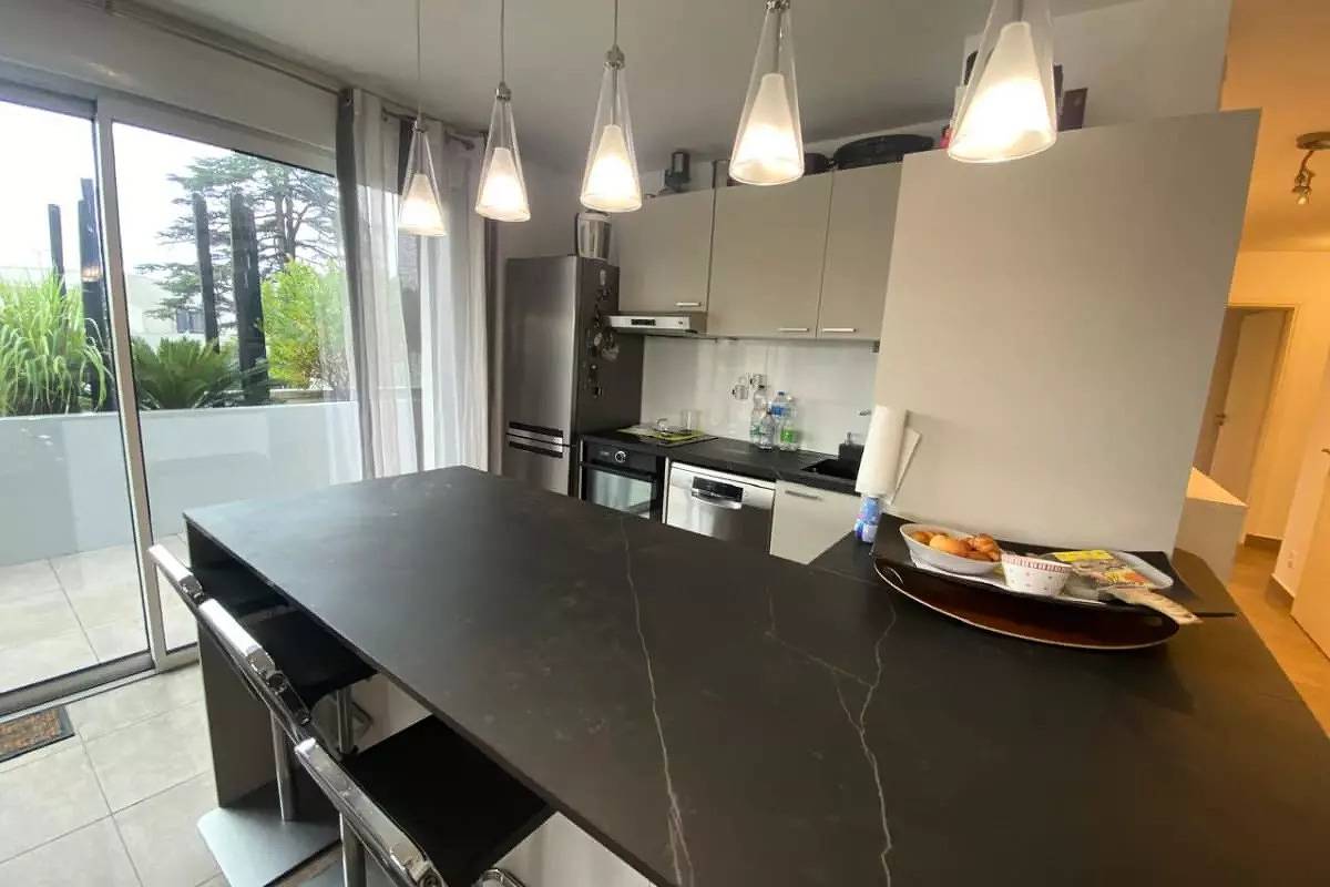 Appartement entier, Appartements pour 4 Personnes in Port Marianne, Montpellier