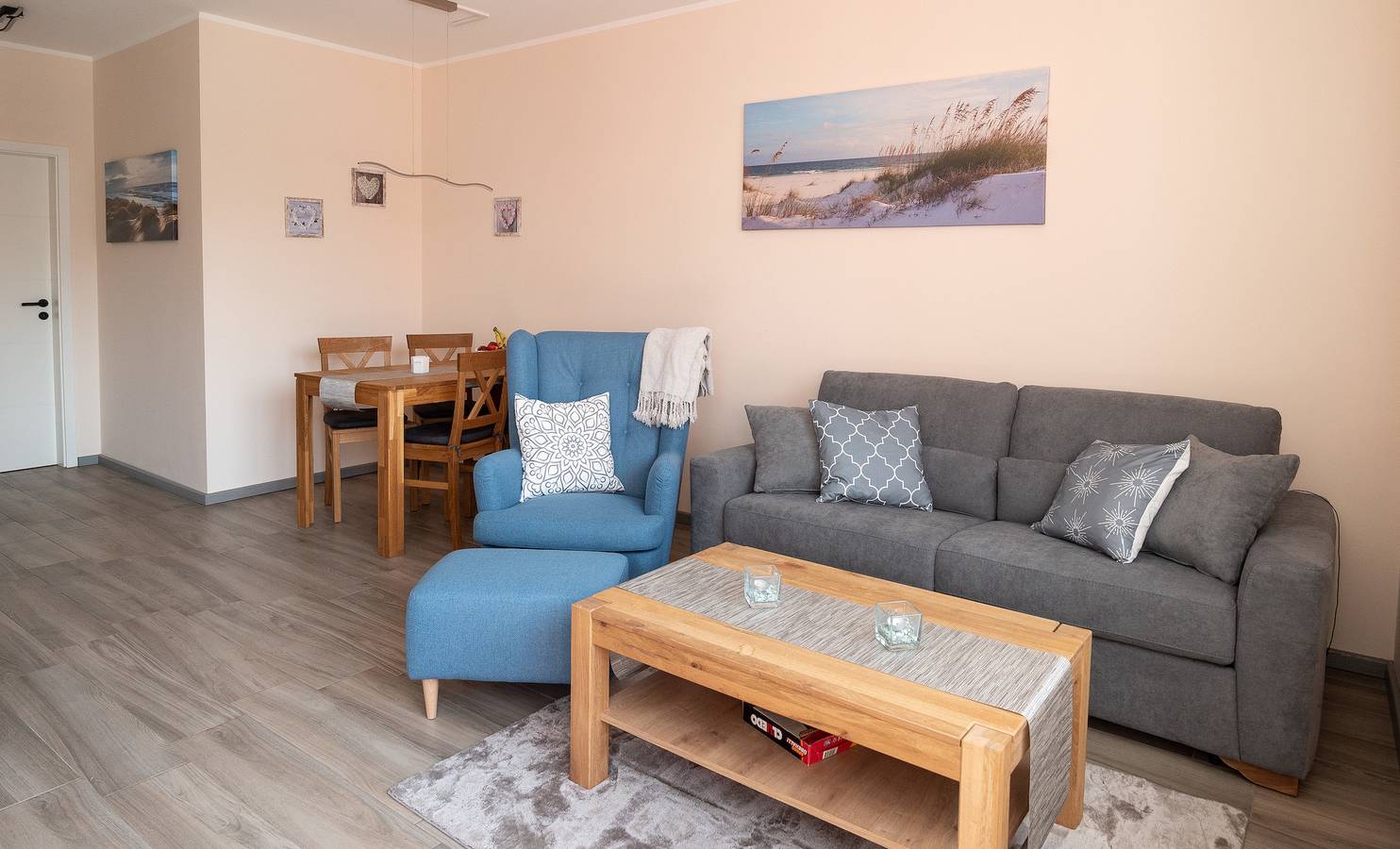 Ganze Ferienwohnung, Strandstraße 16 - Wohnung 2 in Zingst, Fischland - Darß - Zingst
