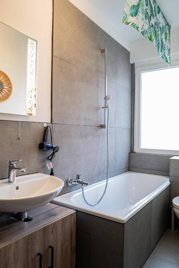 Ganze Wohnung, Apartment Fioranza Komfortable, stilvolle Wohnung für 6 Personen in Mülheim an der Ruhr, Ruhrgebiet