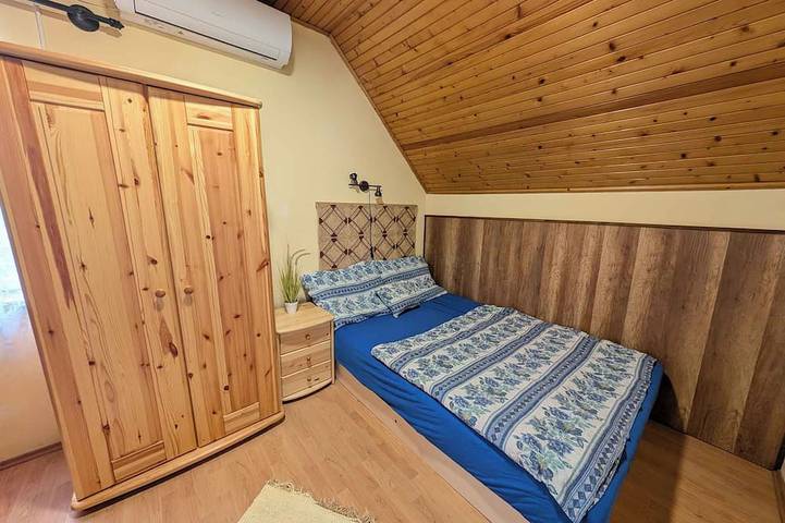 Vakantiehuis met 2 terrassen en zwembad nabij het strand in Mariënbad, Zuidelijke oever van het Balatonmeer