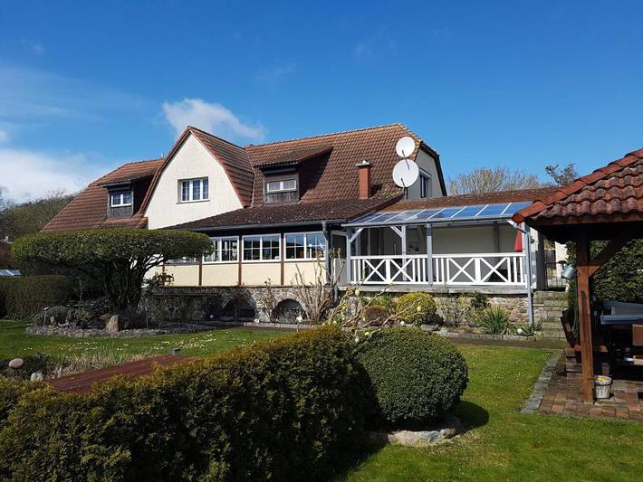 Ferienhaus für 4 Personen, mit Terrasse und Garten sowie Seeblick und Ausblick in Schöneberg