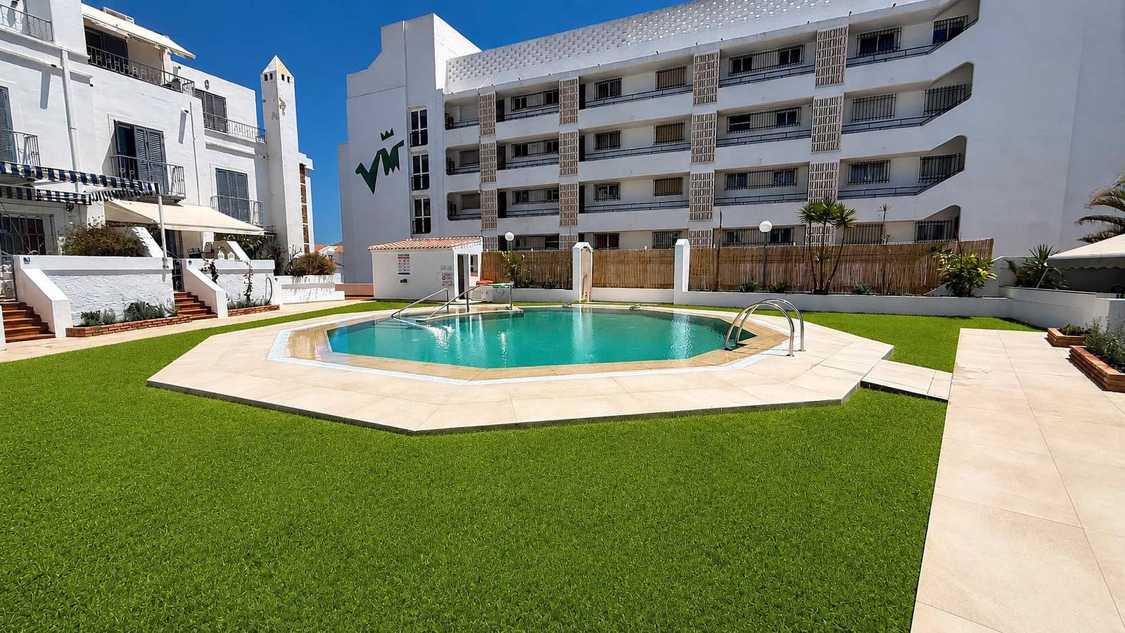 Appartement entier, Huertos de Nerja in Playa Carabeíllo, Nerja