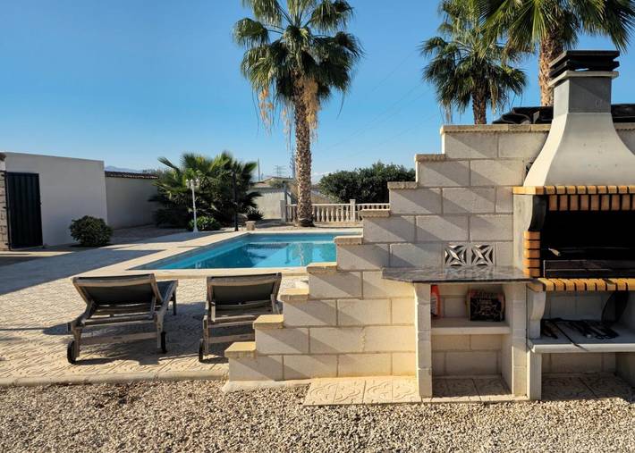 Location de vacances pour 7 personnes, avec jardin et piscine à Crevillent - 2