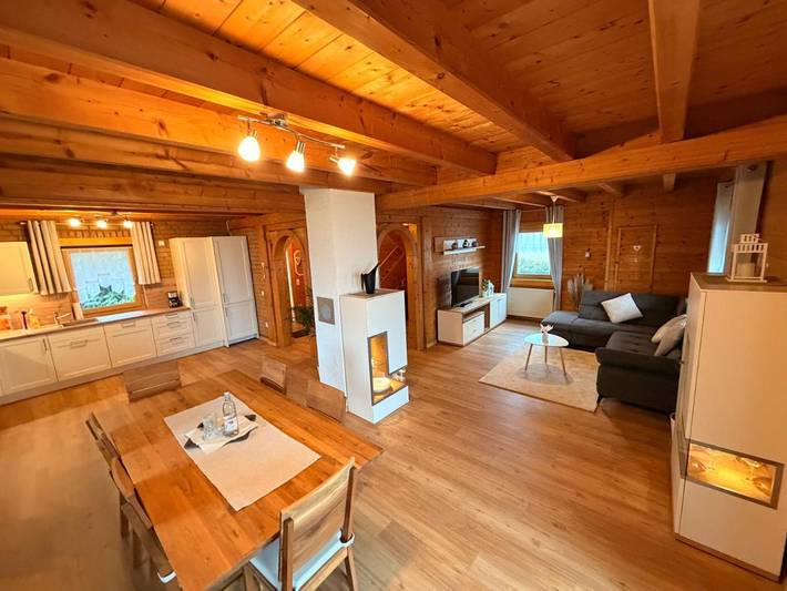 Ferienhaus für 4 Personen, mit Balkon und Terrasse sowie Garten und Sauna