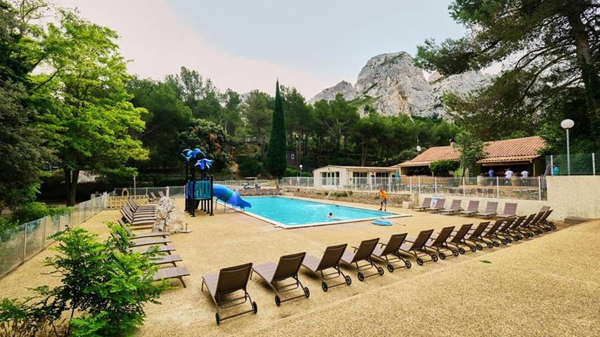 Location de vacances pour 6 personnes, avec piscine et jardin à Orgone - 3