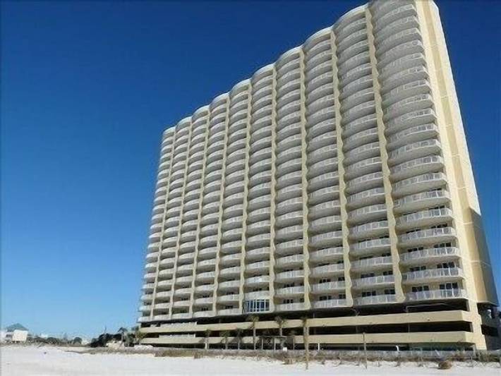 Vacation rental for 4 people, with balcony and pool as well as hot tub the Florida Panhandle