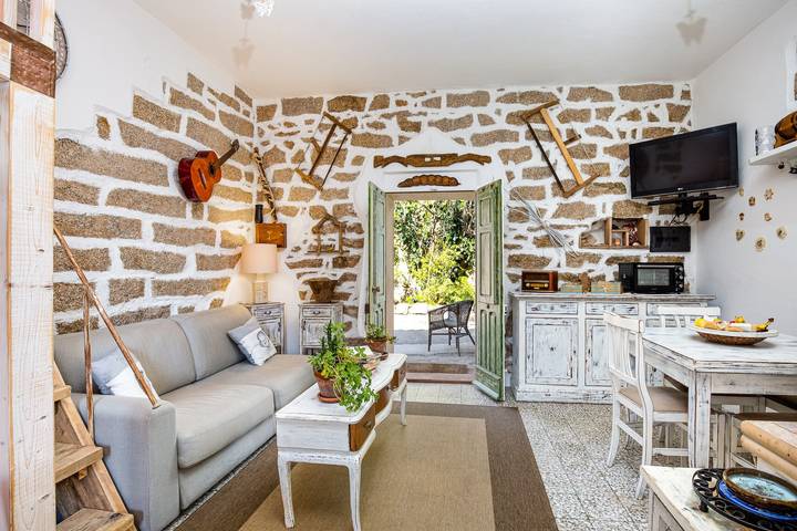 Studio für 3 Personen, mit Balkon in San Pantaleo