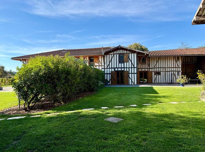 Gîte pour 15 personnes, avec terrasse et jardin, animaux acceptés dans Marne - 2