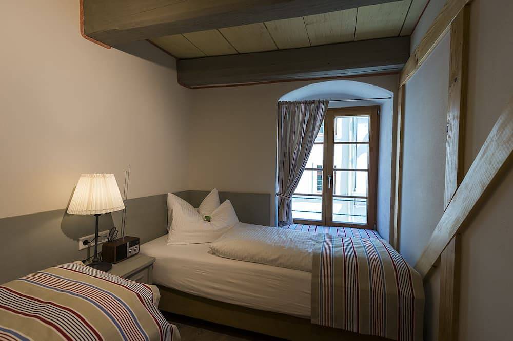 Ganze Wohnung, Wohnen mit historischen Flair in Görlitz, Oberlausitz-Niederschlesien