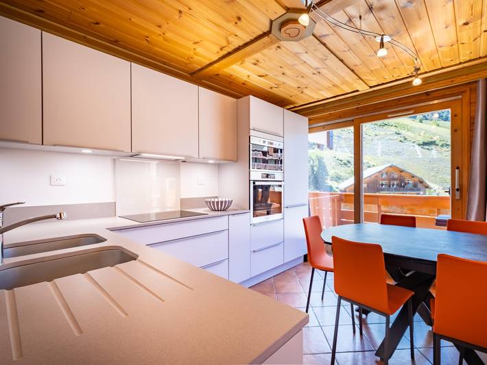 Chalet pour 6 personnes, avec balcon à Les Allues