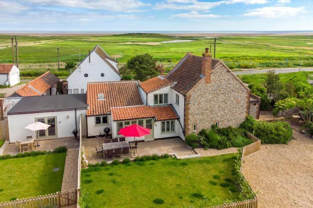 Eastgate Cottage and Hideaway, Salthouse, Norfolk in Salthouse, Norfolk Coast