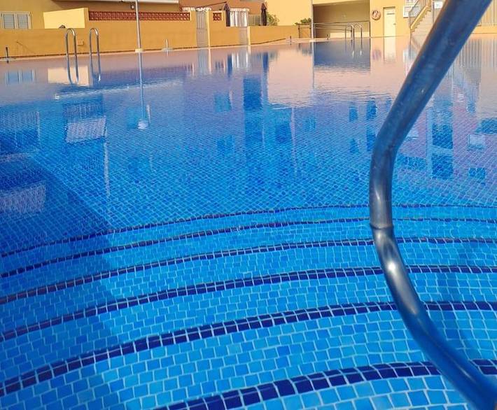 Apartamento de vacaciones para 3 personas, con piscina y jardín - 1