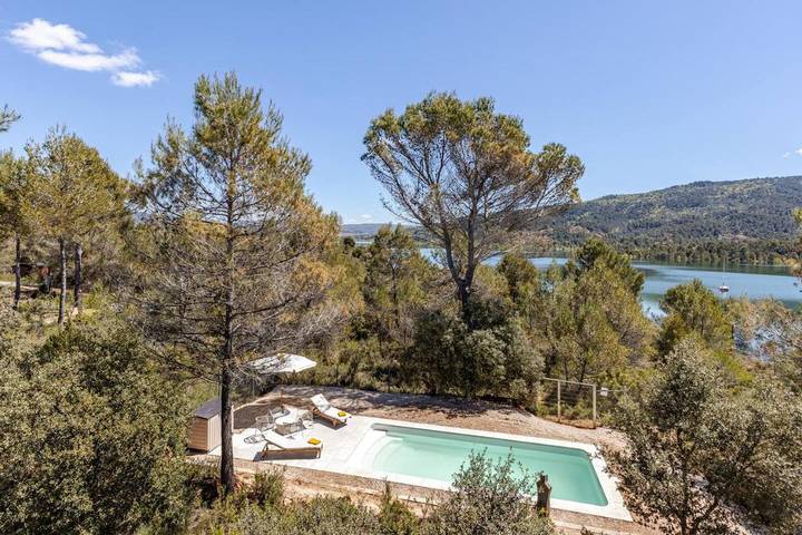 Casa rural para 17 personas, con piscina y jardín además de vistas y vistas al lago - 1