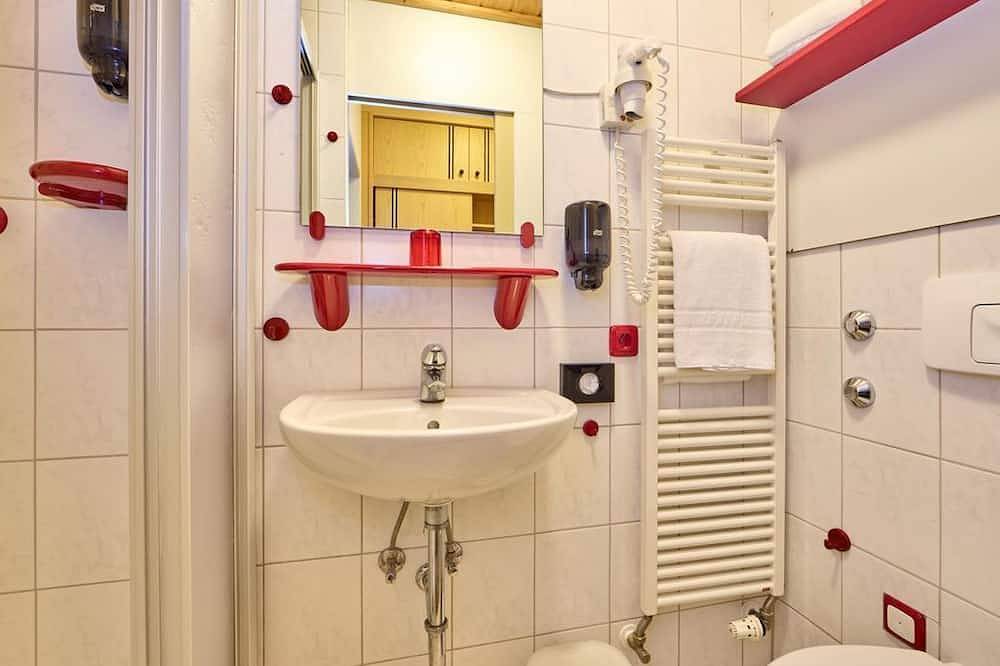 Einzelzimmer Standard - Aura Hotel Saulgrub Gmbh in Saulgrub, Bayerische Alpen