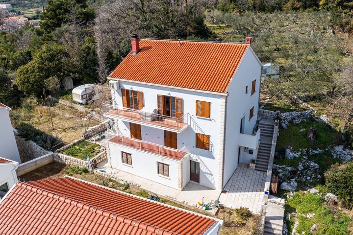 Entire apartment, Apartment Bobić- Three Bedroom Apartment with Balcony and Sea View in Slano, Dubrovnik-Neretva