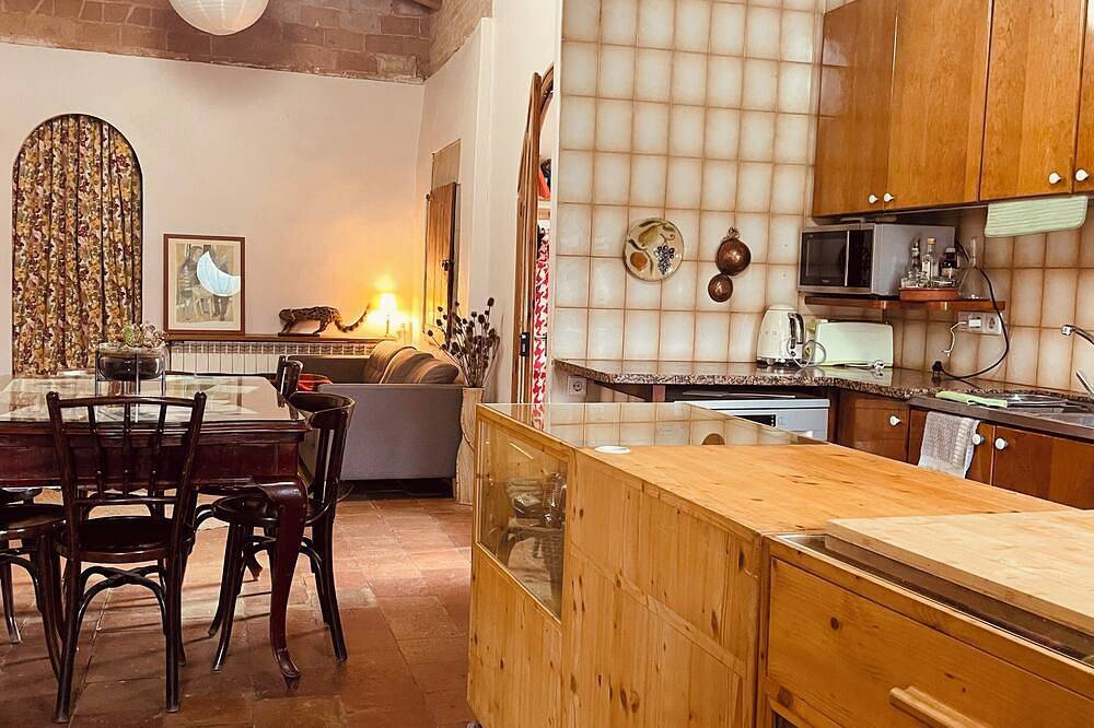 Mas Pujols. A graded beautiful Catalan Masía. in Sant Boi de Lluçanès, Spanish Pyrenees