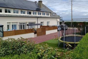 Gîte pour 6 personnes, avec terrasse ainsi que sauna et jardin dans Plage des Gougins