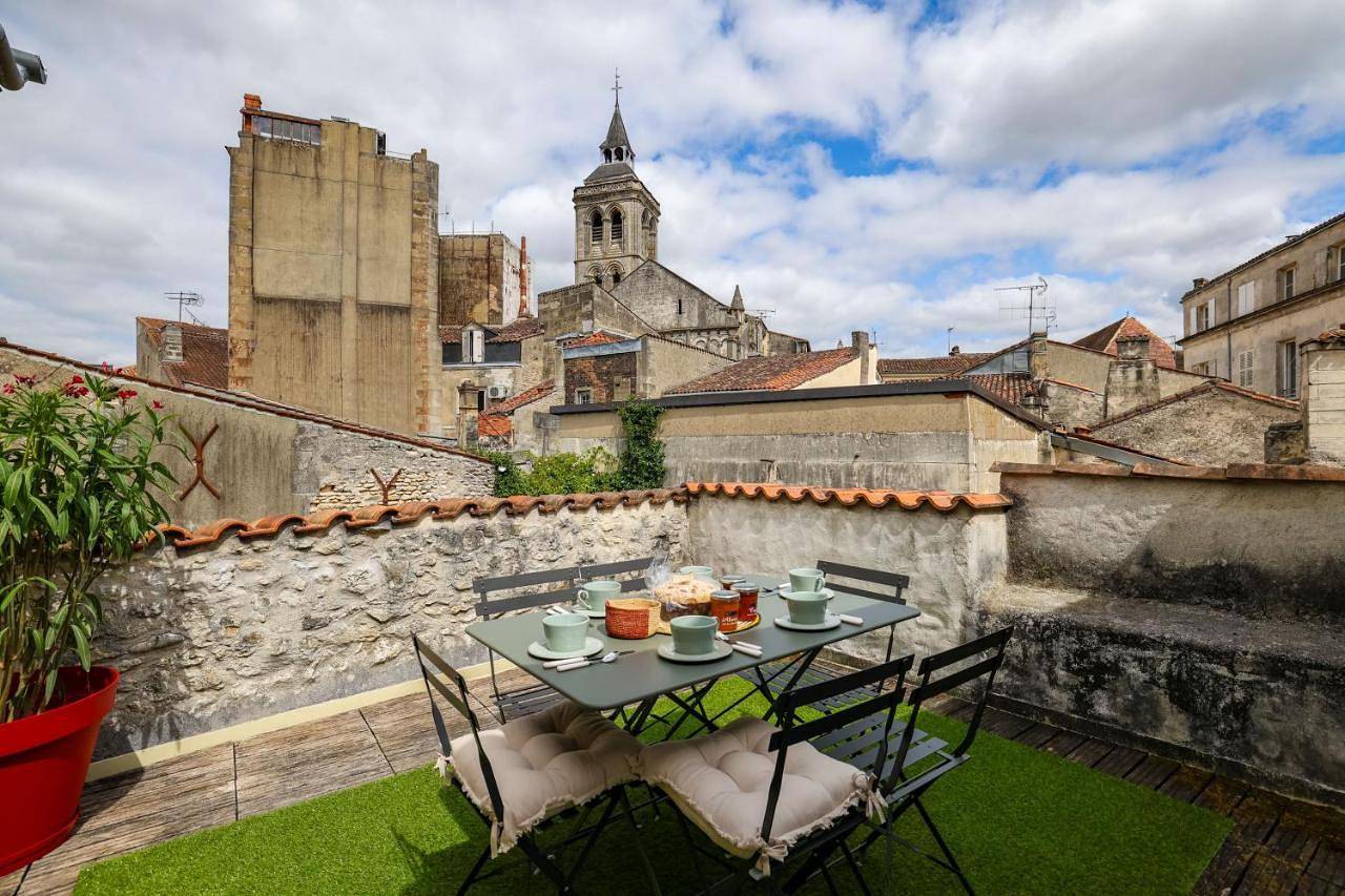 Appartement entier, Two-Bedroom Apartment in Cognac, Charente