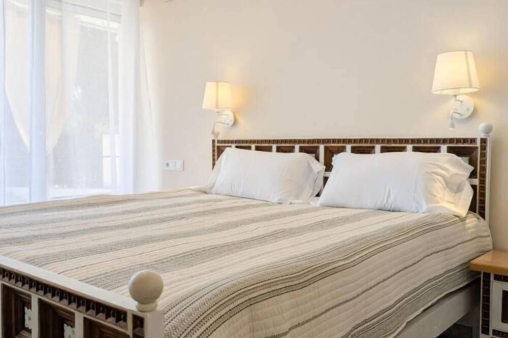 Villa Rübezahl + Independent Apartment in Benidorm, Costa Blanca