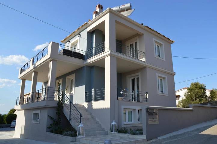 Appart’hôtel pour 4 personnes, avec Balcon et Terrasse ainsi que Jardin et Sauna