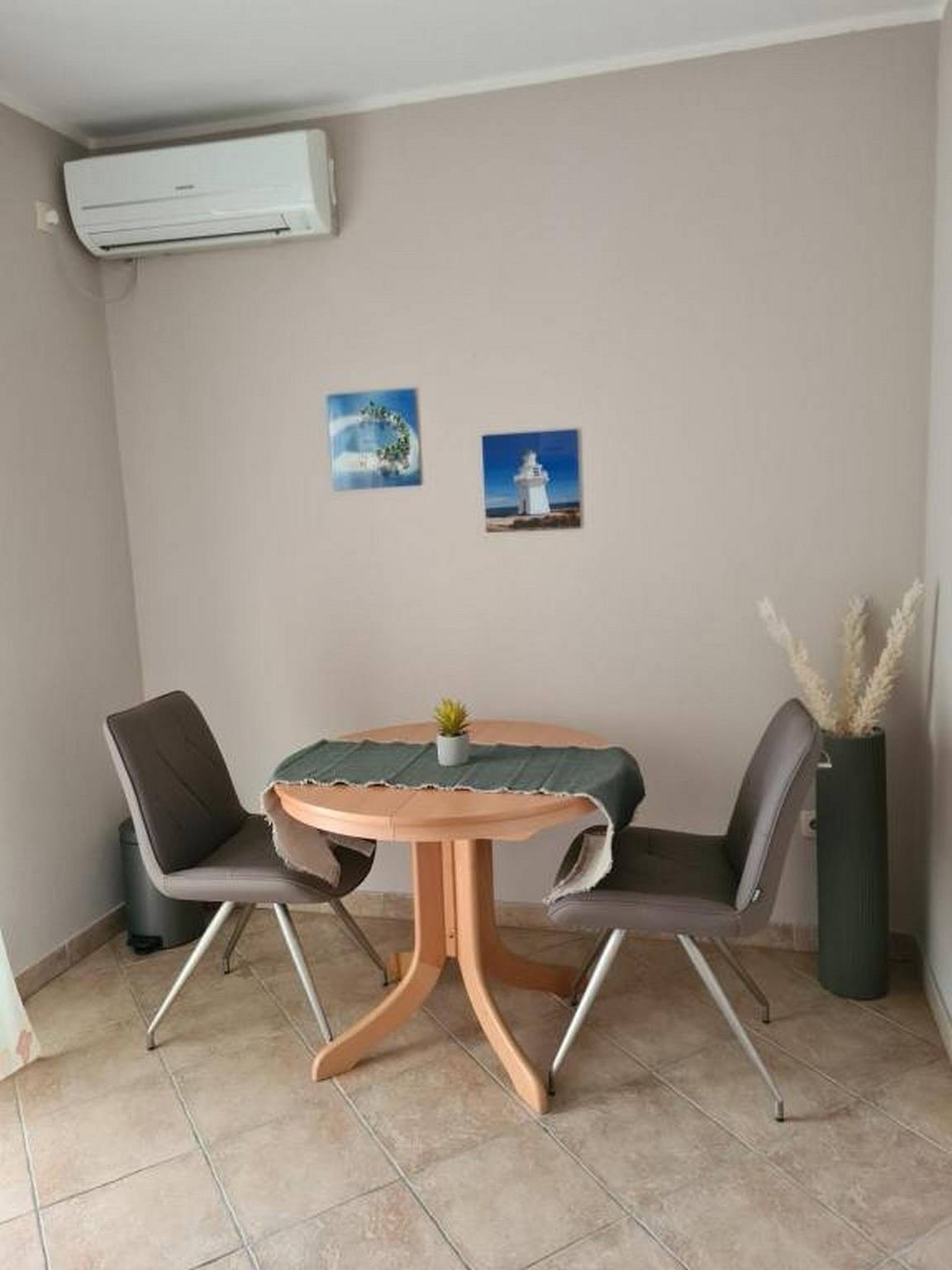 Cały apartament, Apartament wakacyjny dla 2 osób z balkon in Vodice, Żupania szybenicko-knińska