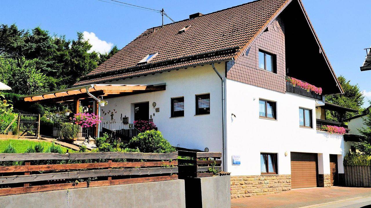 Geheel vakantieappartement, Vakantieappartement voor 4 personen met balkon in Alsbach, Westerwald