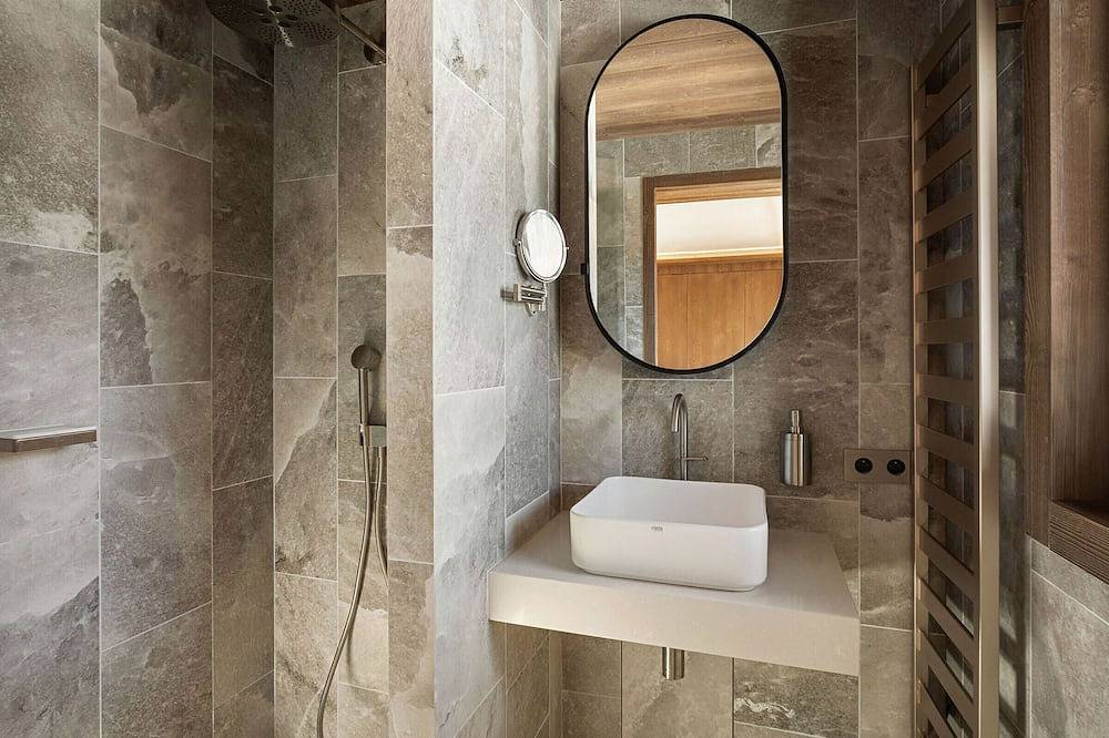 Apartamento entero, Apartamento de Lujo en Courchevel 1850 con Suites y Acceso Wellness in Courchevel 1850, Saint-Bon-Tarentaise