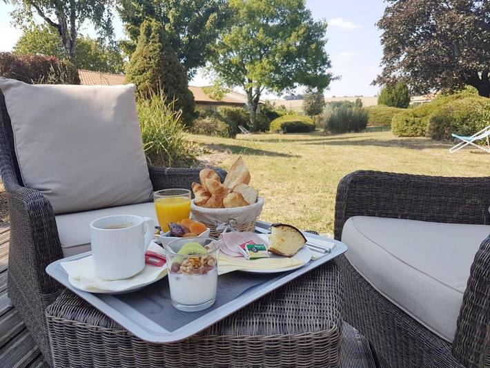 Hôtel pour 4 personnes, avec jardin, animaux acceptés à Champniers - 3