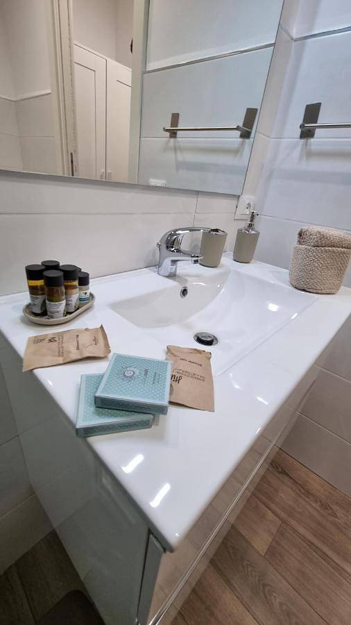 Appartement entier, One-Bedroom Apartment in Capaci, Province de Palerme
