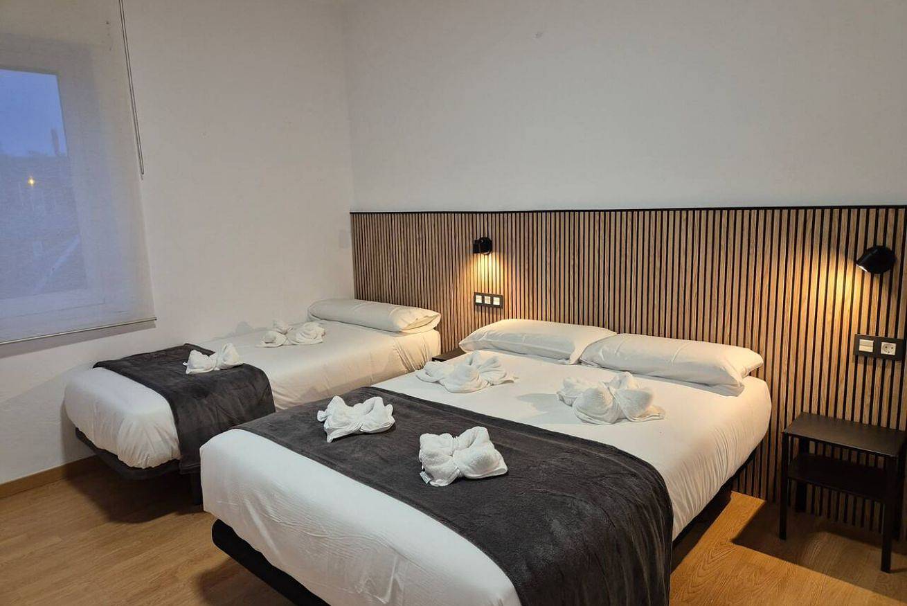 Ganze Wohnung, Cozy Wi-Fi Apt with Full Kitchen & Dishwasher in Oviedo, Cordillera Cantábrica