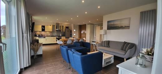 Ferienwohnung für 5 Personen, mit Terrasse in Neuburg