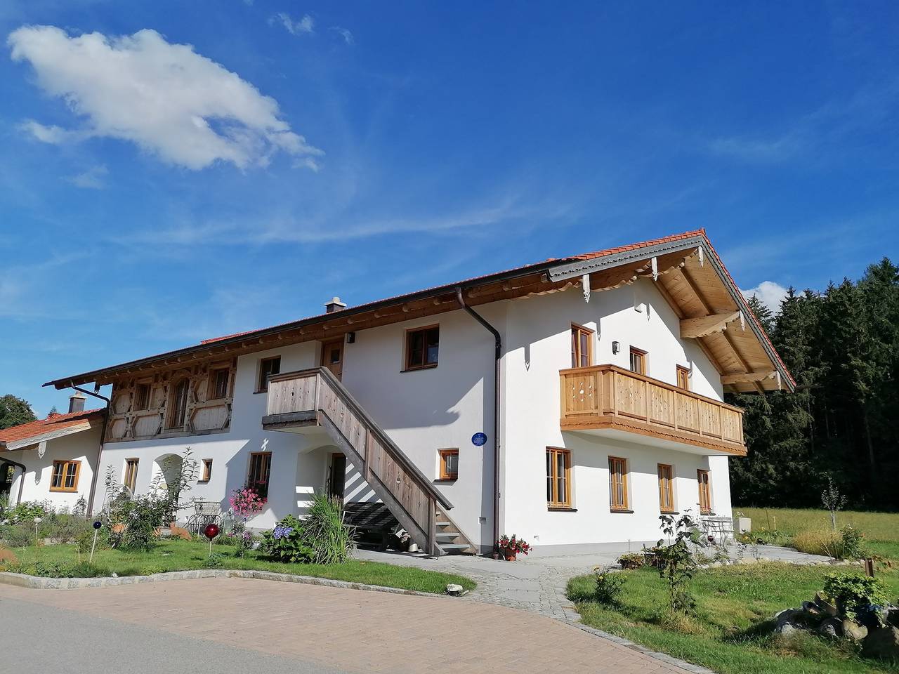 Apartamento de férias inteiro, Hölzlhof - Holiday flat Waldblick, 60 sqm, up to 4 persons in Amerang, Rosenheim (distrito)