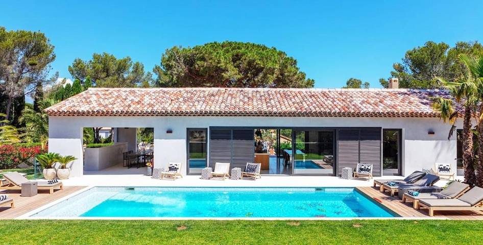 Villa pour 10 personnes, avec Terrasse et Jardin ainsi que Piscine et Sauna à Saint-Tropez - 4