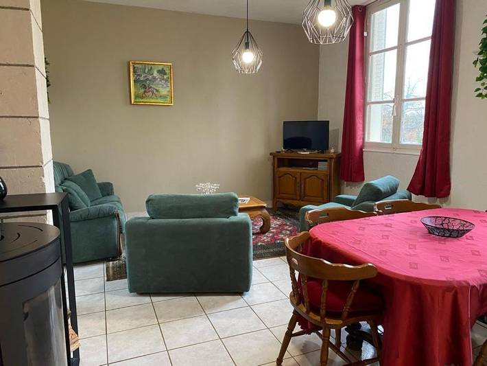 Chambre d’hôte pour 6 personnes, avec jardin et terrasse ainsi que sauna et jacuzzi dans Allier - 4