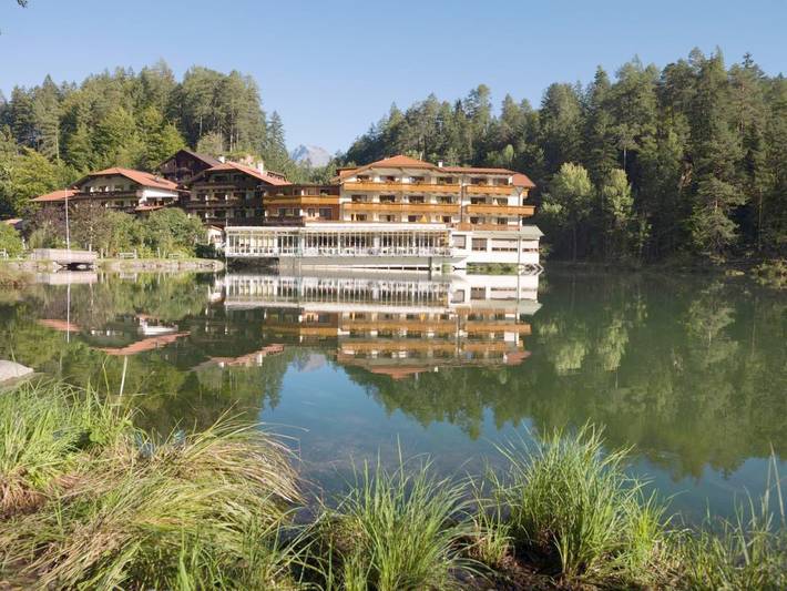 Hotel für 4 Personen, mit Pool und Ausblick sowie Sauna und Garten - 1