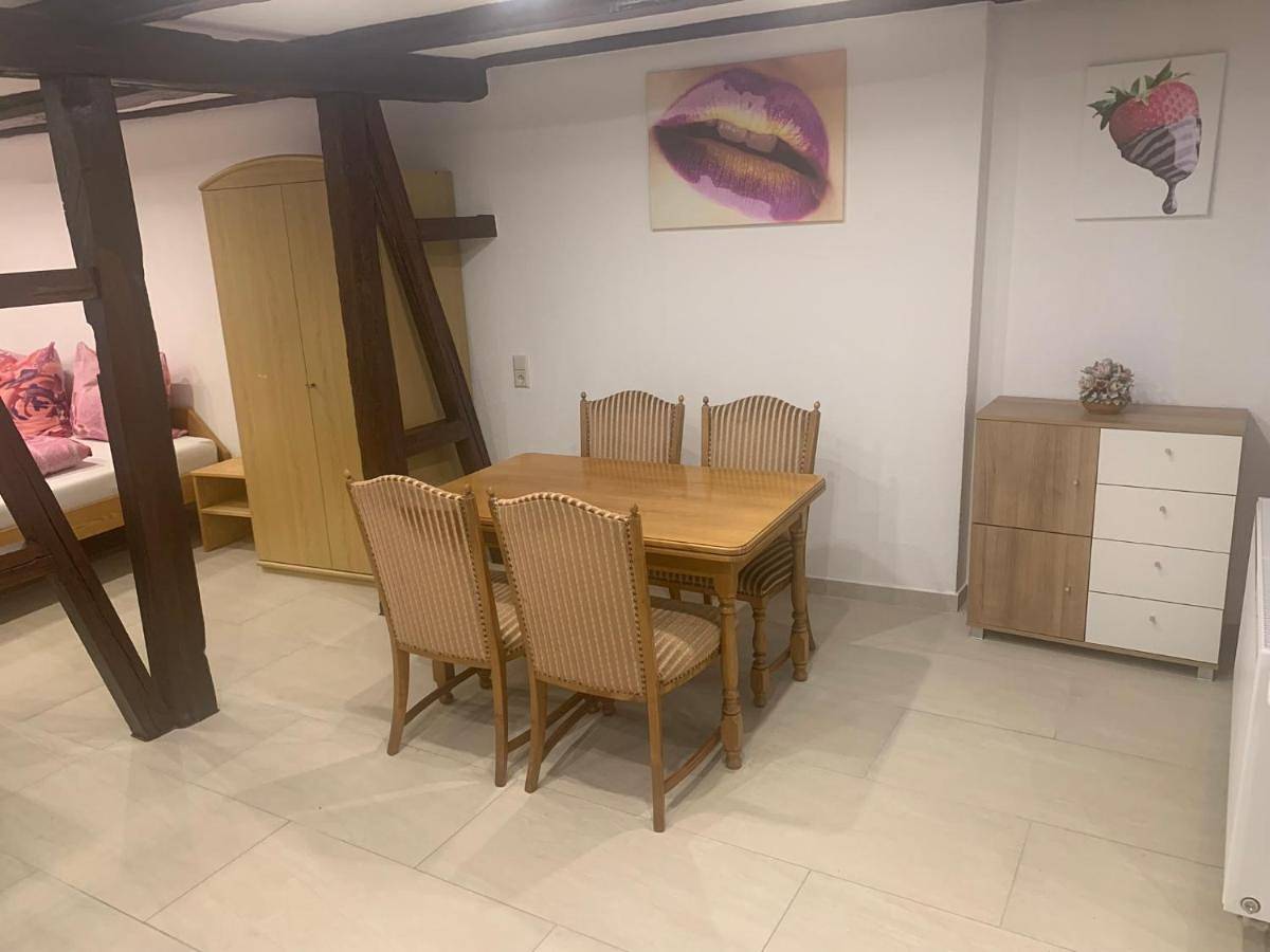 Appartement entier, One-Bedroom Apartment in Heidenheim, Région de Stuttgart