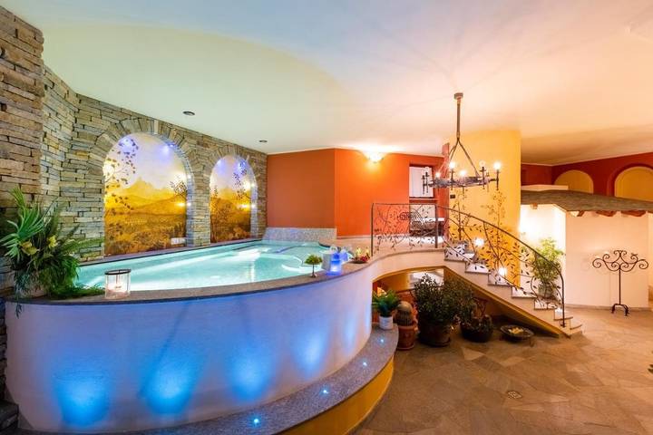 Chambre d’hôte pour 4 personnes, avec vue ainsi que sauna et jardin à Tassullo