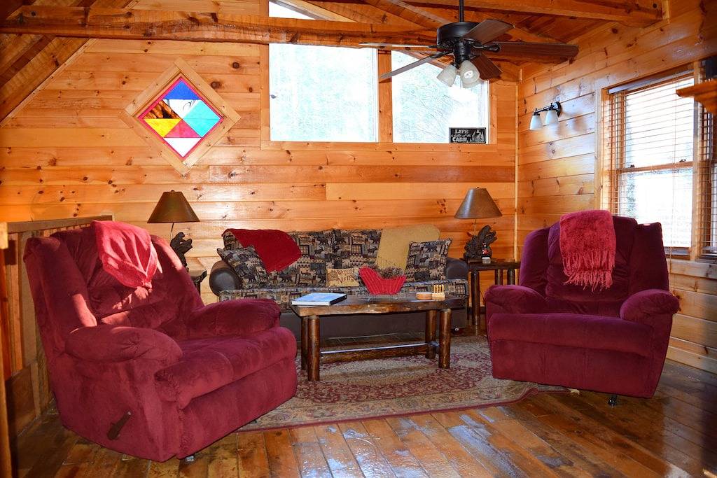 Bear Meade - 2 Schlafzimmer / 2 Bäder, Zugang zum Pool, Gaskamine, privat und charmant, Whirlpool & mehr in Tuckaleechee, Blount County