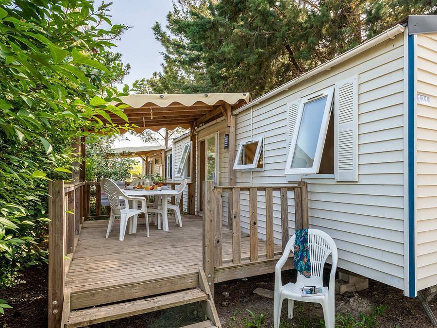 Camping Les Sablines - Mobile home 6 persons - Classic Xl | 2 Bedrooms | 4/6 Pers. | Raised terrace in Plages des Cabanes de Fleury, Vendres