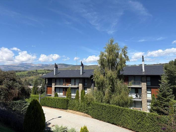 Apartamento de vacaciones para 8 personas, con jardín además de piscina y vistas - 1