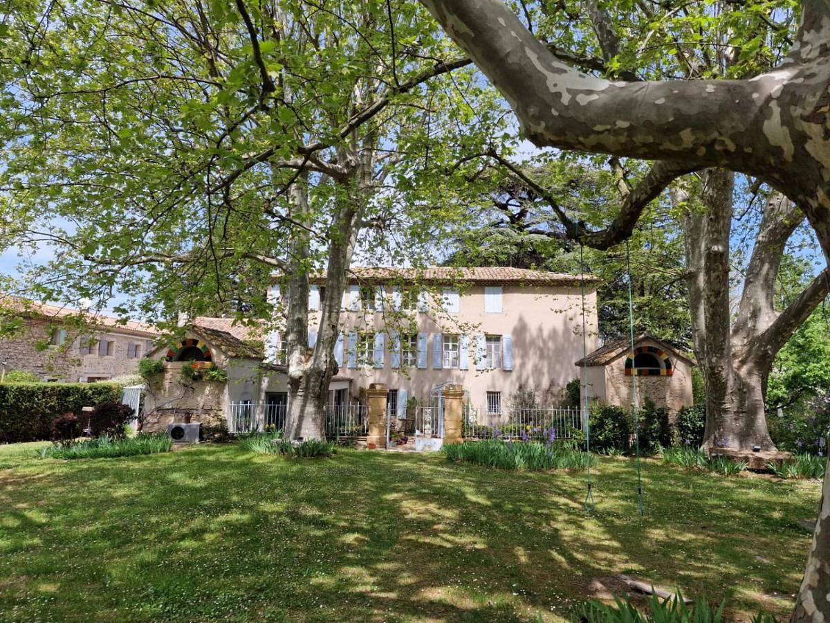 Studio with Garden View - Annex in Fuveau, Côte méditerranéenne (France)