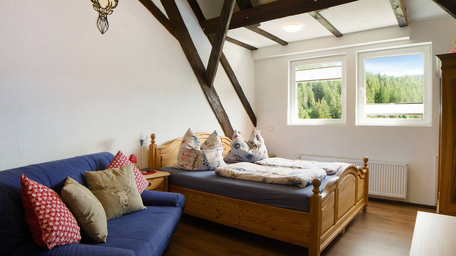 Entire apartment, Apartment 'Ferienwohnung 3' with Shared Garden and Wi-Fi in Vöhrenbach, Central Black Forest