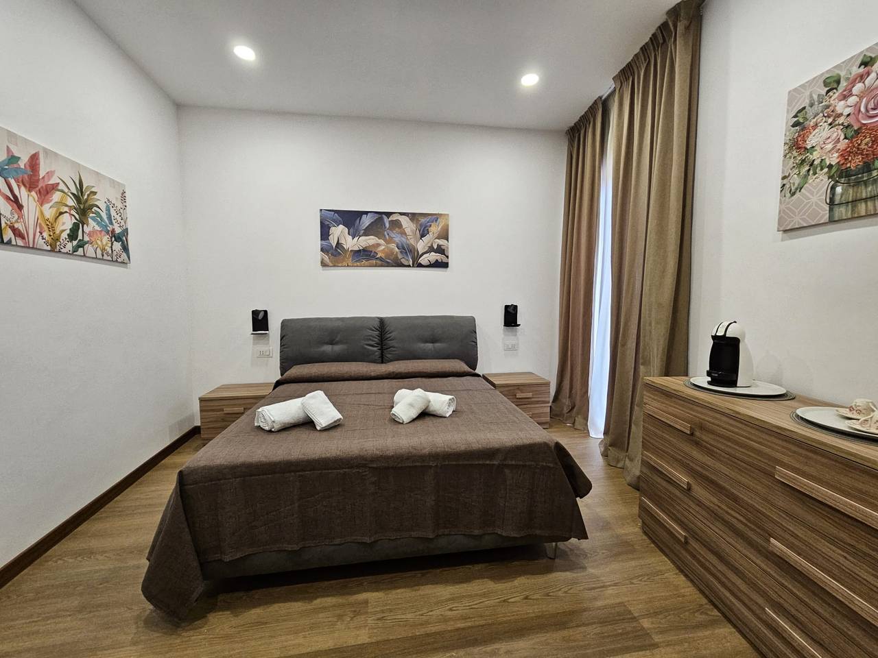 La Darsena Guesthouse Room 2 - by Be Your Home in Civitavecchia, Provincia di Roma