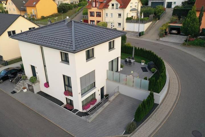 Ferienwohnung für 4 Personen, mit Terrasse und Ausblick in Neuenbürg