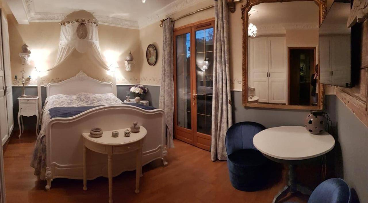 Double Room with Terrace in Bourron-Marlotte, Seine-et-Marne