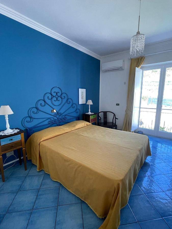 B&b per 2 persone, con Terrazza e Giardino a Ponza