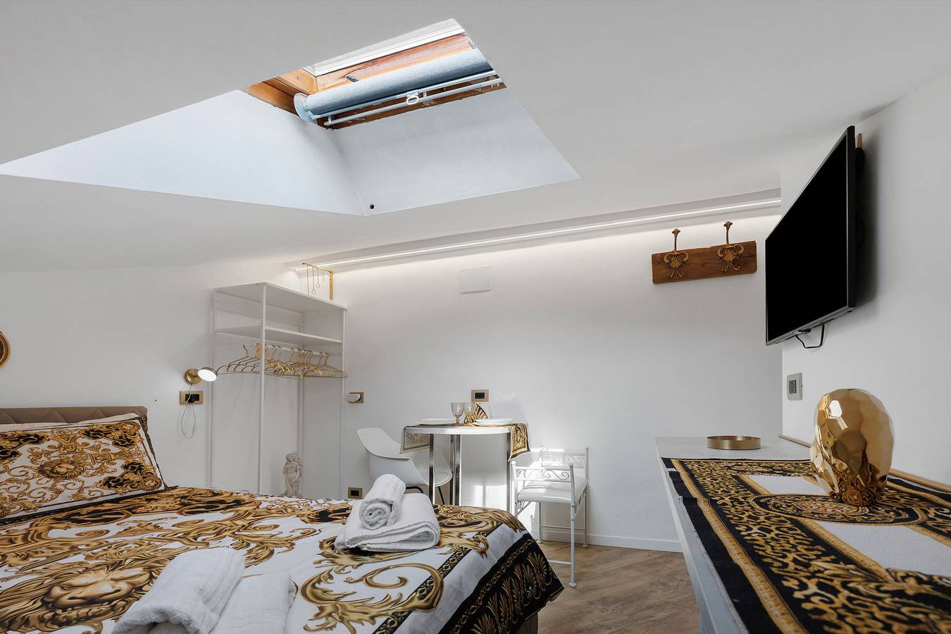 Ganzes Studio, Studio 'Amasia 2' mit Wlan und Klimaanlage in Centro Storico, Verona