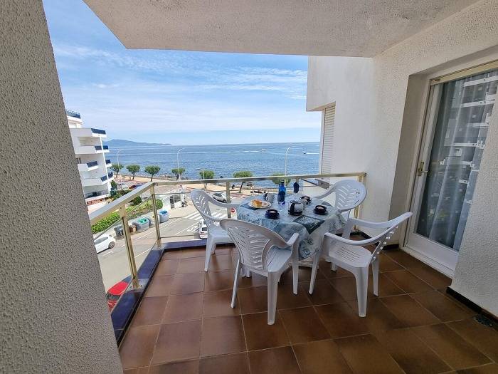 Geheel vakantieappartement, Vakantieappartement voor 5 personen met terras in L'Escala, Upper Empordà