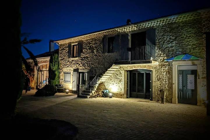 Maison de vacances pour 8 personnes, avec piscine ainsi que balcon et jardin