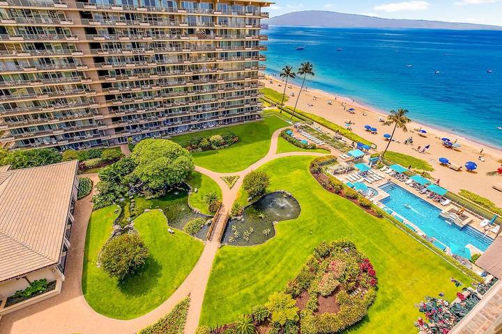 Vacation rental for 3 people, with pool and hot tub as well as garden in Kaanapali